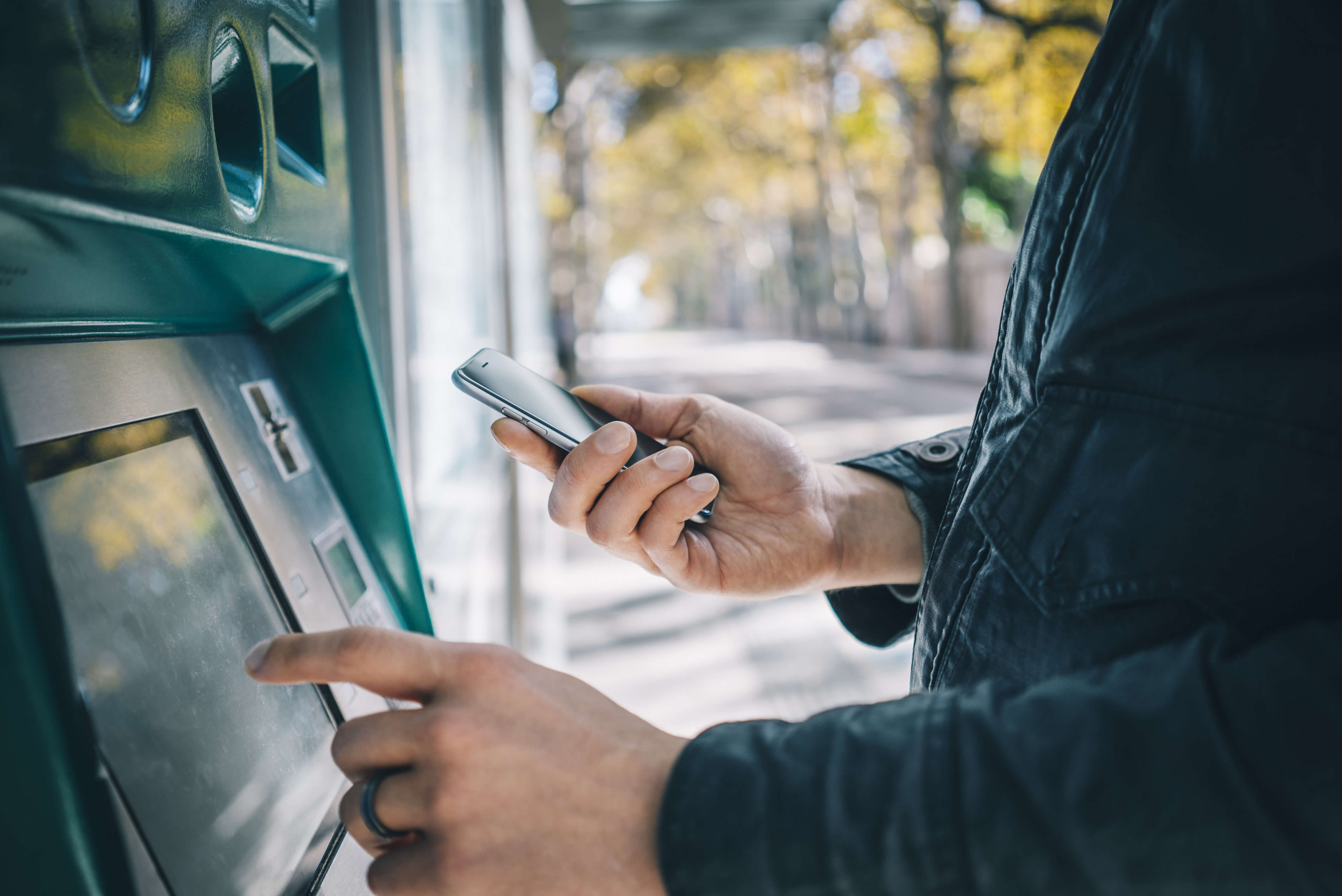ATM/Card Services Accent Photo